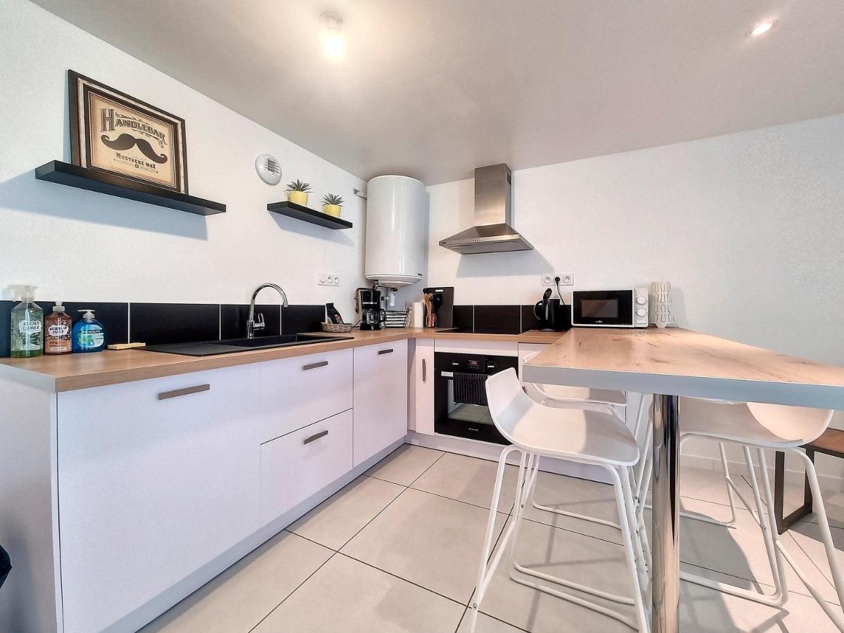 Chez Lisa-Maison De Ville A Конкарно Экстерьер фото